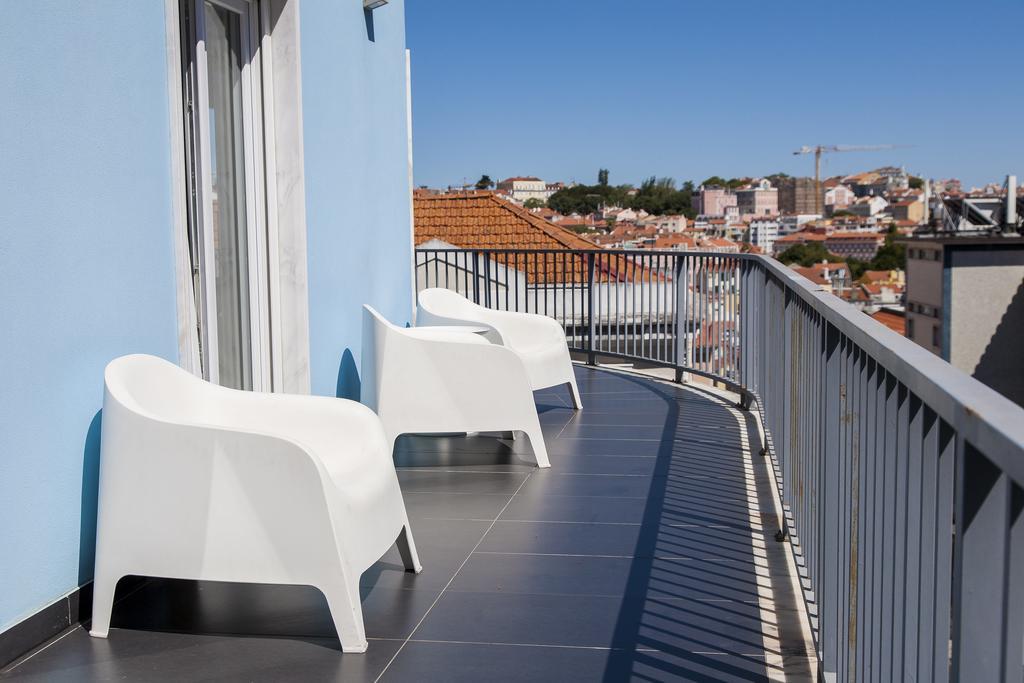 ALTIDO Joyful 2BR Apt with terrace nearby São Bento Palace Lisboa Exterior foto
