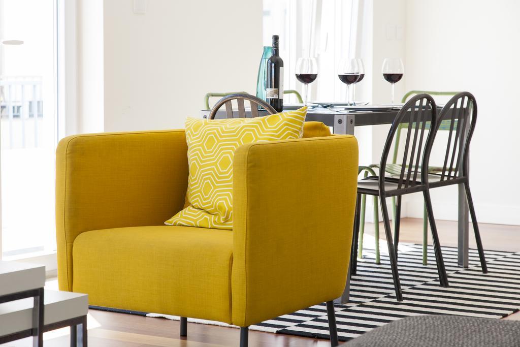 ALTIDO Joyful 2BR Apt with terrace nearby São Bento Palace Lisboa Exterior foto