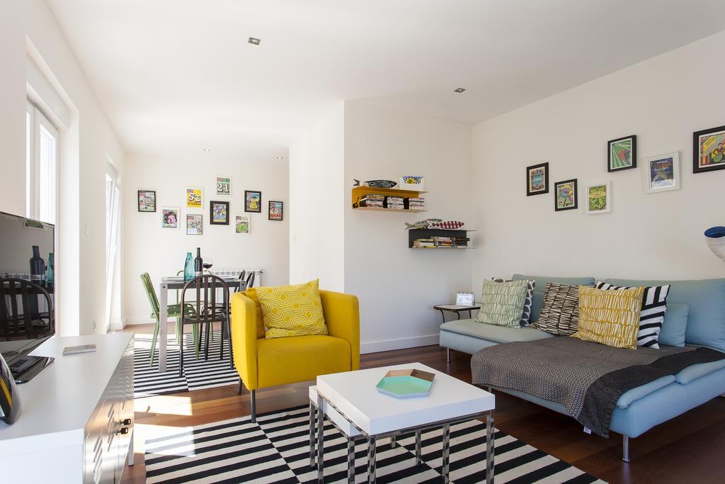 ALTIDO Joyful 2BR Apt with terrace nearby São Bento Palace Lisboa Exterior foto